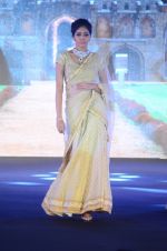 Model walk the ramp for IIJS show in Mumbai on 5th Aug 2016